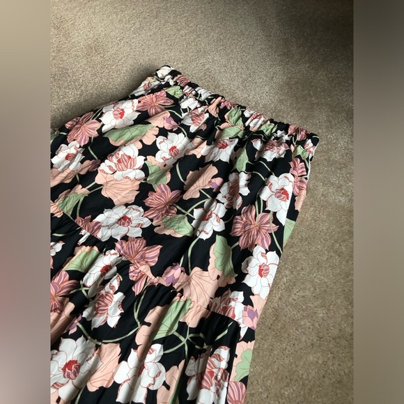 Who What Wear Women’s M Ruffled Tiered Wrap High-Rise Maxi Skirt in Deco Floral - Picture 13 of 13